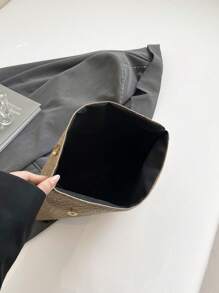 Túi xách thời trang màu trơn, túi vuông dung tích lớn bằng da PU có nắp gập và khóa nam châm, họa tiết da cá sấu, túi đa năng dự tiệc, thích hợp cho phụ nữ đi du lịch và mua sắm. - Màu Khaki - Xem 5