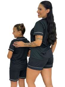 American Mother And Daughter Pajamas - Turtleneck Top And Shorts - Blanco y Negro - Ver 3