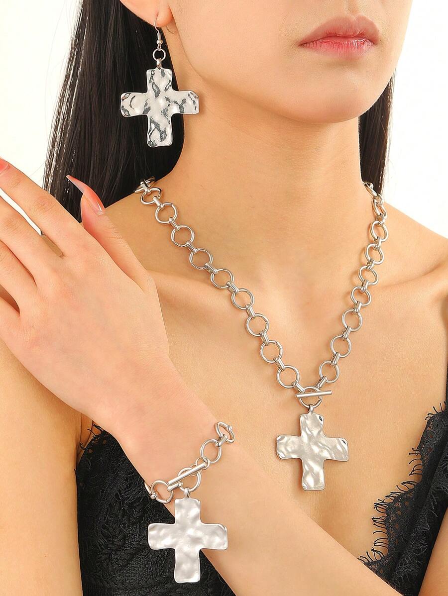 3pcs Set Retro Simple Exaggerated Metal Cross Earrings, Chunky Chain Bracelet, Necklace With Cross Pendant Geometric Circle Hammer Pattern Jewelry Set, Suitable For Women Daily Wear