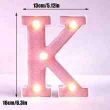 16cm/21cm 創意粉色發光 LED 跑馬燈字母與數字夜燈，電池供電 LED 字母燈，適用居家裝飾、臥室桌面裝飾、婚禮求婚生日派對裝飾字母燈，1 18 16 歲生日派對裝飾數字燈 - 粉色 - 查看 28