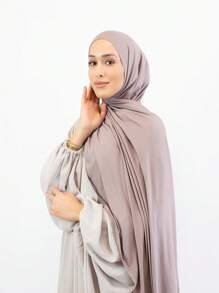 1 件速干平纹头巾，采用柔软、透气、抗起球的面料制成。系带头巾。适合穆斯林全年使用和日常穿着。 - 裸色 - 查看 3