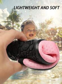 Kids' Outdoor Aqua Shoes,Yoga Shoes,Beach Shoes,Quick-Drying And Breathable,Lightweigh Water Socks,Upstream Shoes,Suitable For Outdoor And Intdoor,Beach,Suitable For Both Boy And Girl