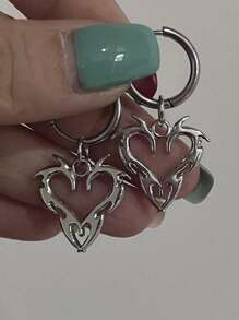 1 Stück Valentinstag Geschenke für Freundin Punk Silber-Farbener Cut Out Flammen Herz-Förmiger Anhänger für Frauen, Hip Hop Party Schmuck Geschenk