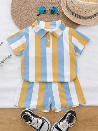 男婴条纹 Polo 衫和短裤套装，夏季