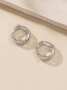 1 Pair Fashionable Minimalist Hollow Plum Blossom Copper Hoop Earrings - 17mm Silver - View 4