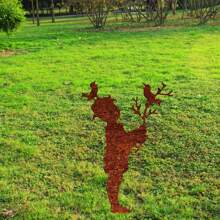 1 Stück Landhausstil Metallstatue im rustikalen Stil, Junge mit Vogel, Mädchen hält Blume, Paar hält Blumen Gartenpfahl, handgefertigte Eisenkunst Dekoration, geeignet als Geschenk zum Geburtstag, Erwärmung, Hochzeit, Muttertag, Thanksgiving, Garten- und Pflanzendekoration