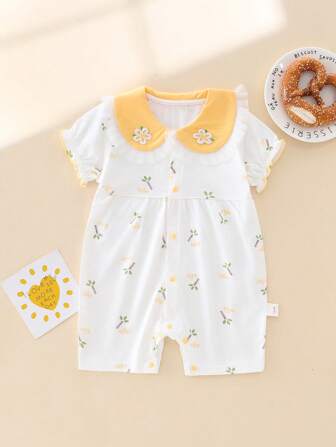 女婴蕾丝领刺绣图案连体衣，夏季休闲装