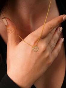 Collar con colgante hueco con corazón de circonita delicado de plata esterlina 925, regalo para ocasiones especiales, fiestas, uso diario, joyería de alta calidad para mujeres, estilo caja al azar