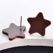 1 Pair Acrylic Premium Frosted Geometric Stud Earrings For Women, Holiday Party Wear Ear Jewelry - Round - View 14