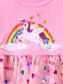 Vestito da ragazza giovane con gonna a ruffle con stampa di unicorno carino, adatto per primavera e estate