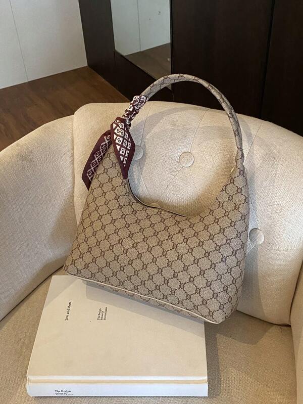 1 件时尚百搭复古印花单肩包，附赠围巾