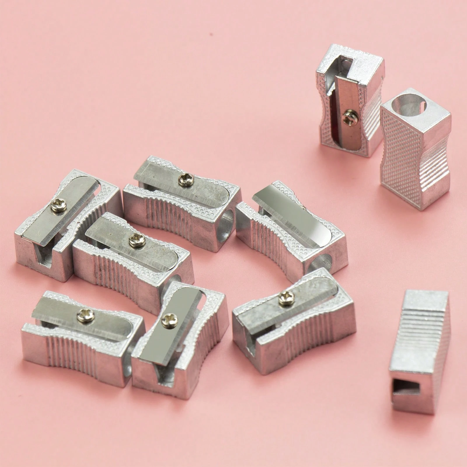 Professional metal pencil sharpener for drawing and sketching manual