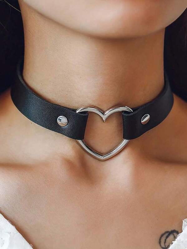1pc Sexy Lingerie Accessories Women's Versatile Fashion With Metal Heart Pendant Suitable For Outing Parties Party Wear Accessories Black PU Leather Heart Neck Necklace Adjustable Gothic Neck Bracelet