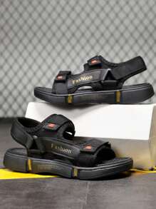 1 Pair Casual Fashion Lightweight Anti-Slip Outdoor/Beach Shoes With Closure For Easy On-Off