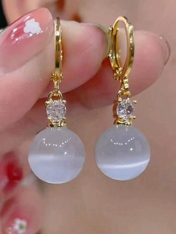 1 Pair Elegant Faux Cat Eye Stone Anti-Lost Ear Clips, Especially Suitable For Summer Wear