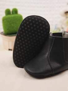 Brown Infant Shoes, Comfortable Soft-Soled Infant Girl Boots, PU Leather Infant Boots Toddlers Shoes , Newborn First Walker Shoes - Black - View 4