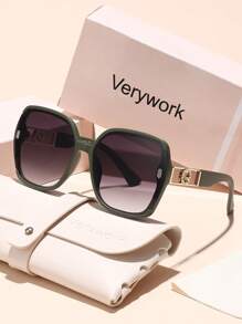 Verywork 1 件复古优雅的 Ins 风格新款永不过时的品牌设计女士时尚眼镜配有存储和擦拭布，适合户外活动露营街头快照装饰礼物的理想选择优雅的夏季海滩度假、户外、旅行装扮太阳镜寺庙装饰优雅风格超大方形框架 - 彩色 - 查看 19