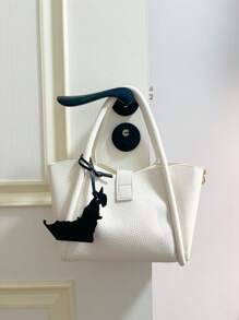 1 pièce Porte-clés simple et intéressant en forme de carte, en couleur unie PU, accessoire de voiture, breloque de sac, convient pour les couples, les étudiants, le bureau, les déplacements quotidiens, les voyages, les cadeaux pour la petite amie, le petit ami, la mère, l'anniversaire des enfants