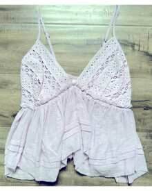Camiseta de tirantes de verano para mujer con cuello en V profundo, encaje, diseño de peplum y vuelos en el dobladillo, top corto - Púrpura malva - Ver 4