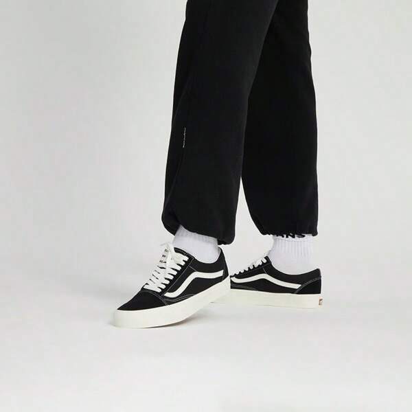 Vans Men's Shoes Women's Shoes New Old Skool VR3 Classic Fashion Sports Casual Shoes Canvas Shoes Low-Top Skateboard Shoes Couple Shoes VN0005UB1KP