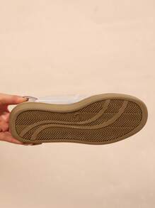 2025 Spring/Autumn Casual Lace-Up Flat Outdoor Small White Sneakers For Women