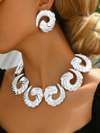 3 件套时尚夸张金属装饰项链套装，适合秋冬季