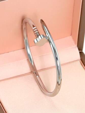 1 Stück Luxuriöses hochwertiges Edelstahl Vier-Blatt-Klee Armband für Frauen, personalisierter Titanstahl-Schmuck im europäischen und amerikanischen Stil, geeignet für den täglichen Gebrauch und als Geschenk