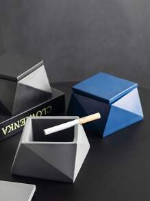 1pc Diamond-Shaped High-Grade Matte Black Three-Dimensional Geometric Ashtray With Lid For Home Office Light Luxury Decorative Ornaments Ashtray