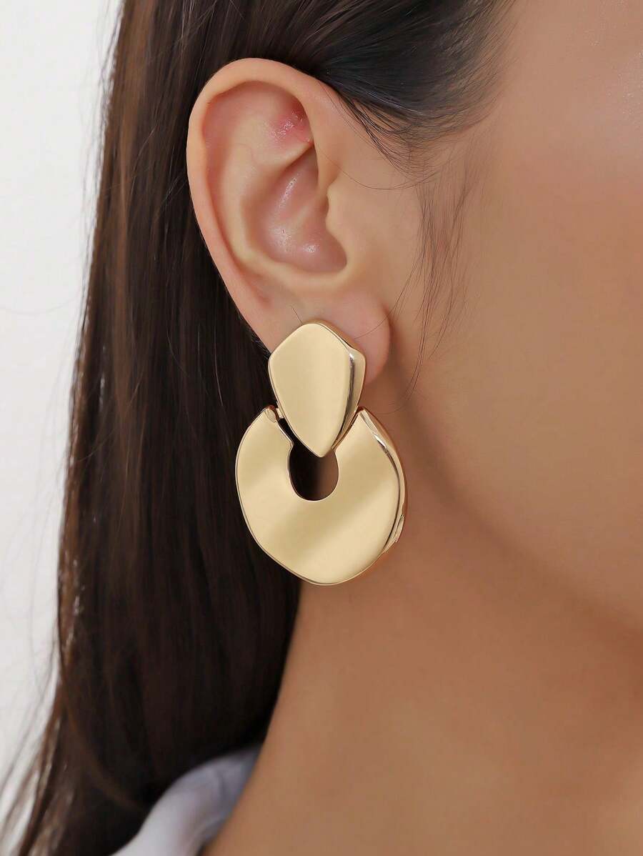 1 Pair Fashionable Geometric Pattern Metallic Smooth Dangle Earrings, Elegant & Charming For Women