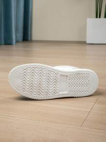 Baskets mode décontractées femme blocs de couleurs, lacets respirants et bas de gamme. Chaussures de skate légères et confortables