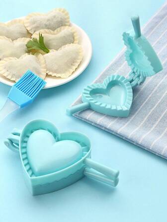 1pc Plastic Heart Shaped Dumpling Mold, Small/Medium/Large, Dumpling Maker Tool, Homemade DIY Kitchen Gadgets