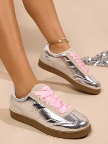 2025 Spring/Autumn Casual Lace-Up Flat Outdoor Small White Sneakers For Women