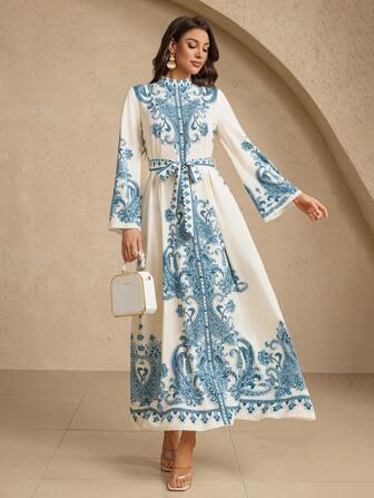 Damklänning med paisleymönster och muslinmönster, modest kaftan