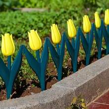 12pcs Plastic Tulip Flower Shape Garden Fence, Easy Assemble Decorative Edging For Fairy Garden, Yard, Outdoor Decor, Multipurpose, Red/Yellow Tulips Design
