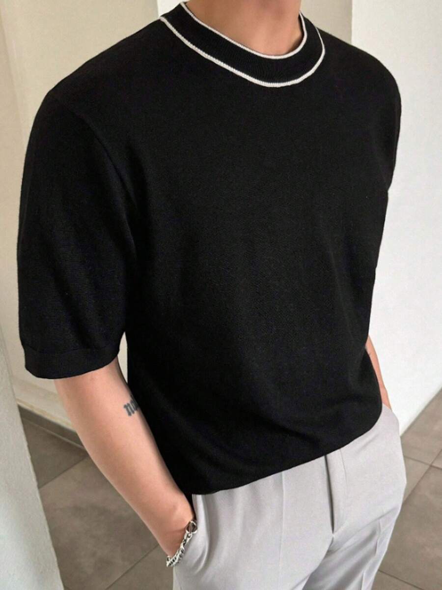 T-shirt girocollo in maglia a maniche corte da uomo, nera con dettaglio bianco sul colletto, in tessuto morbido, comoda e di stile per uso quotidiano, ufficio e eventi sociali del fine settimana