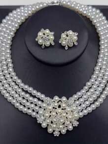 Fashionable Rhinestone Flower Pearl Necklace & Earrings Set