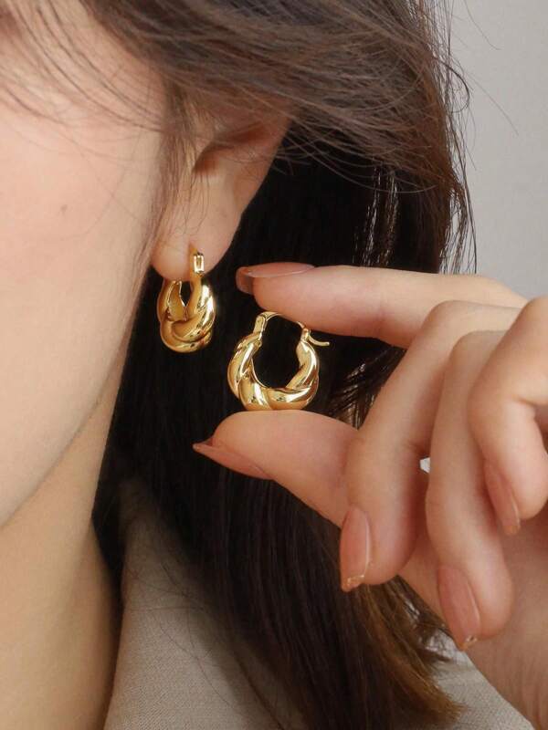 1 Pair Metal Twist Hoop Earrings For Women, European American Fashion Personalized Elegant Ear Clips, Style