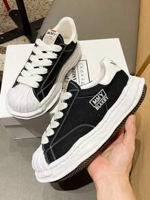 Unisex Waterproof Sneakers, Durable & Stylish Couple's Sports Shoes - Black and White - View 7