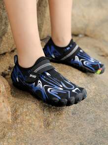 Children's Water Shoes Comfortable Lightweight Aqua Socks For Summer Swimming, Beach, Walking, Sports