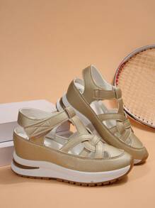 1 Pair Women Thick Sole Hollow Breathable Casual Platform Sandals,Hook And Loop Closure, Fashion Versatile Black Sports Shoes