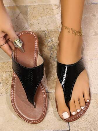 Women's Thong Sandals, Fashionable Ladies Summer Slippers, Non-Slip Beach Outdoor Shoes