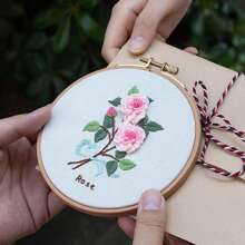 1 Set Hand-Embroidery DIY Craft Kit, Beginner Embroidery Materials Package For Making Small Embroidered Items As Gift For Mother, Friend, Embroidery Decoration For Clothing, Bags, Hats