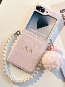 Funda de teléfono de piel sintética personalizada con nombre, patrón de litchi y bola de peluche con perlas, compatible con Samsung Galaxy Z Flip 6, 5, 4, 3 plegable a prueba de golpes