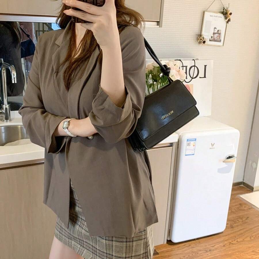 Borsa a tracolla alla moda per celebrità di Internet, nuova moda 2025, con catena dalla trama versatile, piccola borsa quadrata alla moda con una spalla