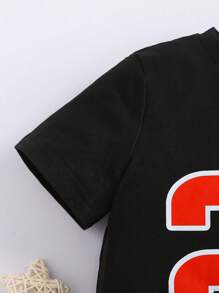 2 Stücke/Set Jungen Lässig Numerisch Grafisch bedrucktes Kurzarm T-Shirt und Shorts Design, bequeme Sommer Kinderkleidung