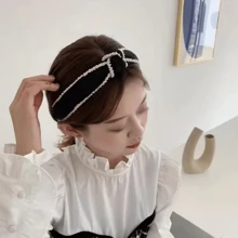 1/2 Peças Faixa de Cabelo com Desenho Trançado em Preto e Branco, Decorada com Miçangas Requintadas. O Desenho torcido adiciona um toque de moda. Textura macia, confortável de usar e com moderada aderência, não escorrega facilmente. Adequado para cabelos na altura dos ombros, rabo de cavalo baixo