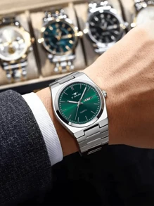 A Stylish, Fashionable, Casual, Business, Minimalist, High-End, Calendar, Stainless Steel Round Men's Watch.