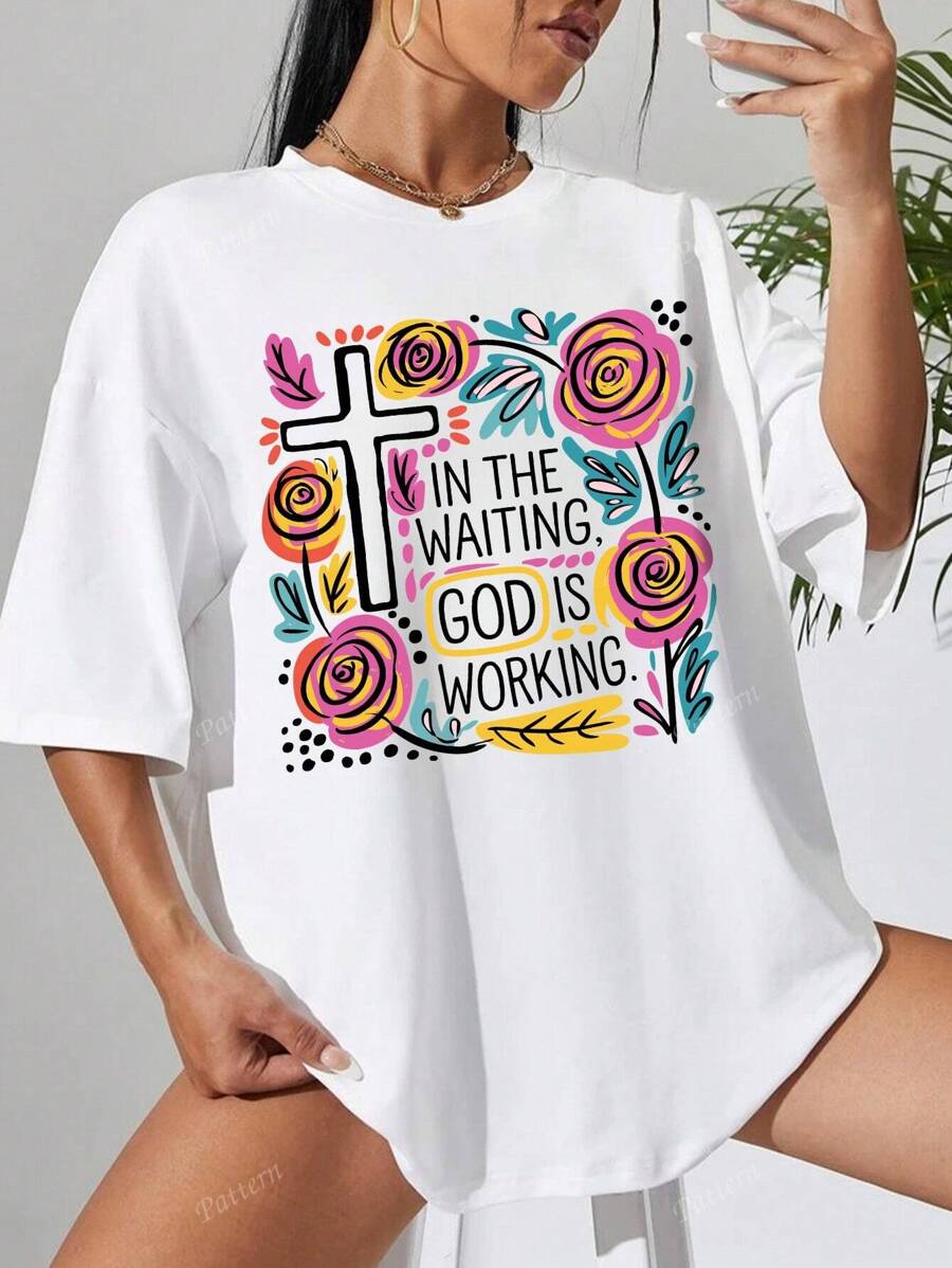 Casual Easter Cross "While Waiting, God Is Working" T-shirt voor dames, zomer