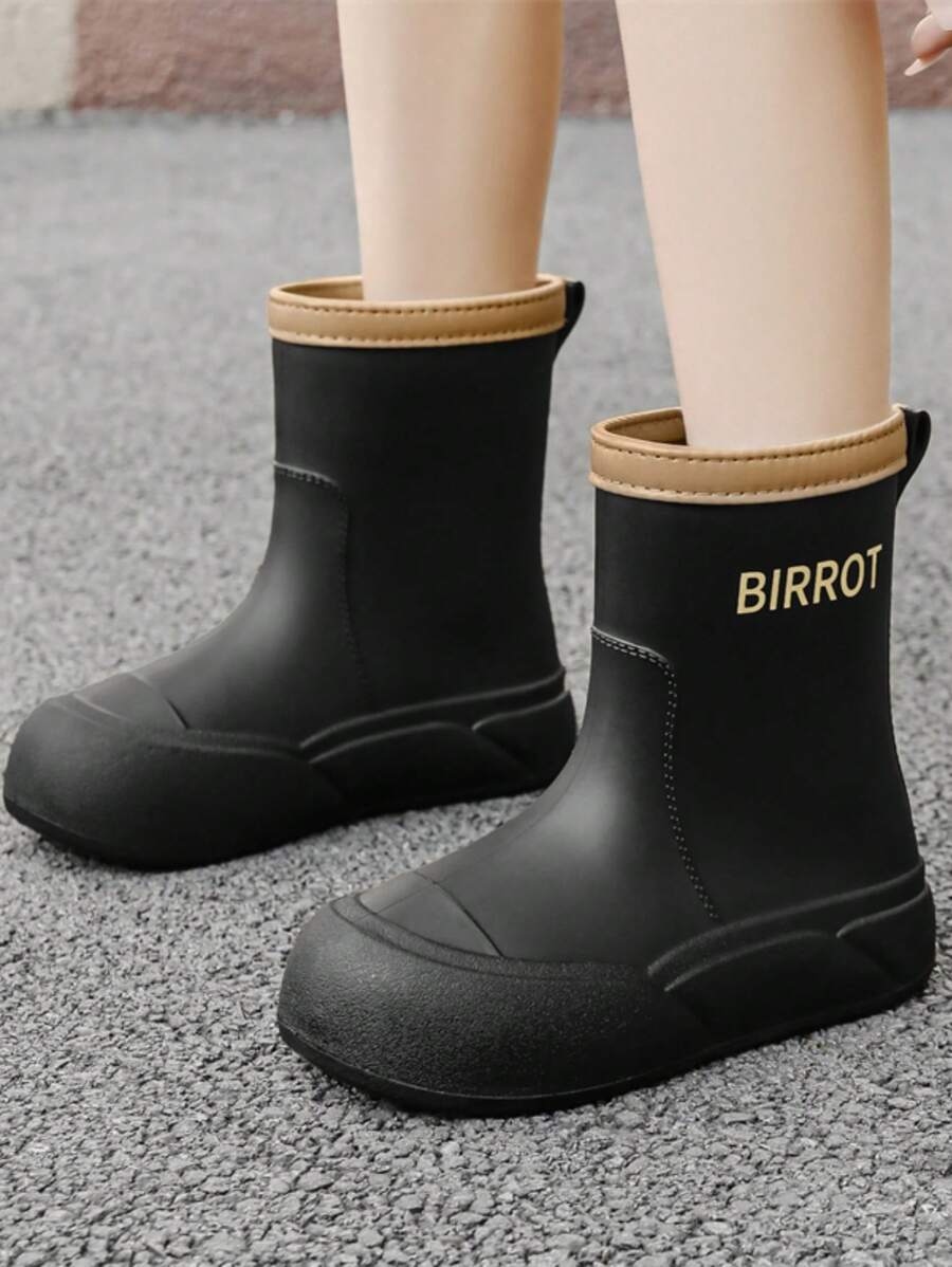 时尚女士雨靴，防水中筒靴一体成型防滑雨鞋成人户外穿着