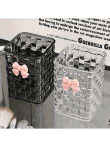 1 pieza Soporte de brochas de maquillaje con textura trenzada y pegatina de mariposa - Organizador de escritorio de gran capacidad para bolígrafos, caja de almacenamiento de plástico transparente blanco/negro de uso múltiple para brochas de maquillaje, bolígrafos, lápices labiales y papelería, almacenamiento ordenado - Perfecto para escritorios, tocadores, baños y mesitas de noche, dormitorio, oficina, para colecciones de vacaciones, baño, dormitorio, gran capacidad